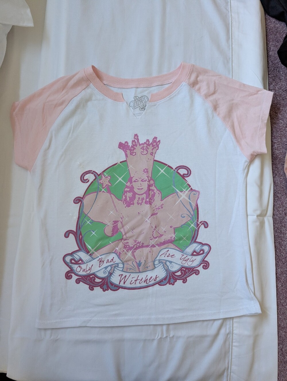 Women's Pink & White Graphic Raglan Sleep Top